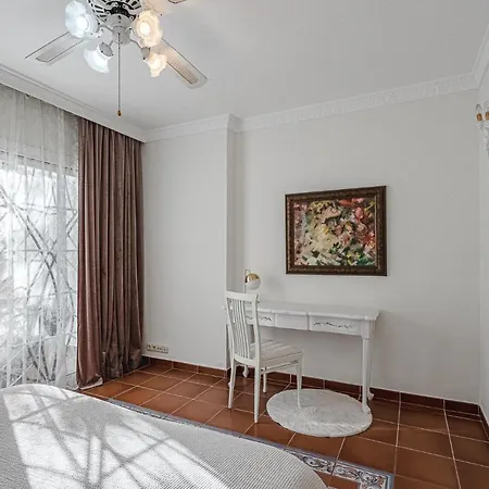 Daire Luxury El Duque