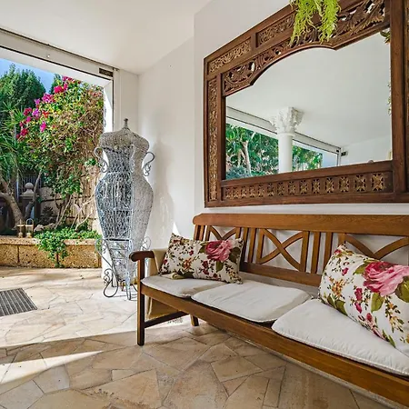 Luxury El Duque